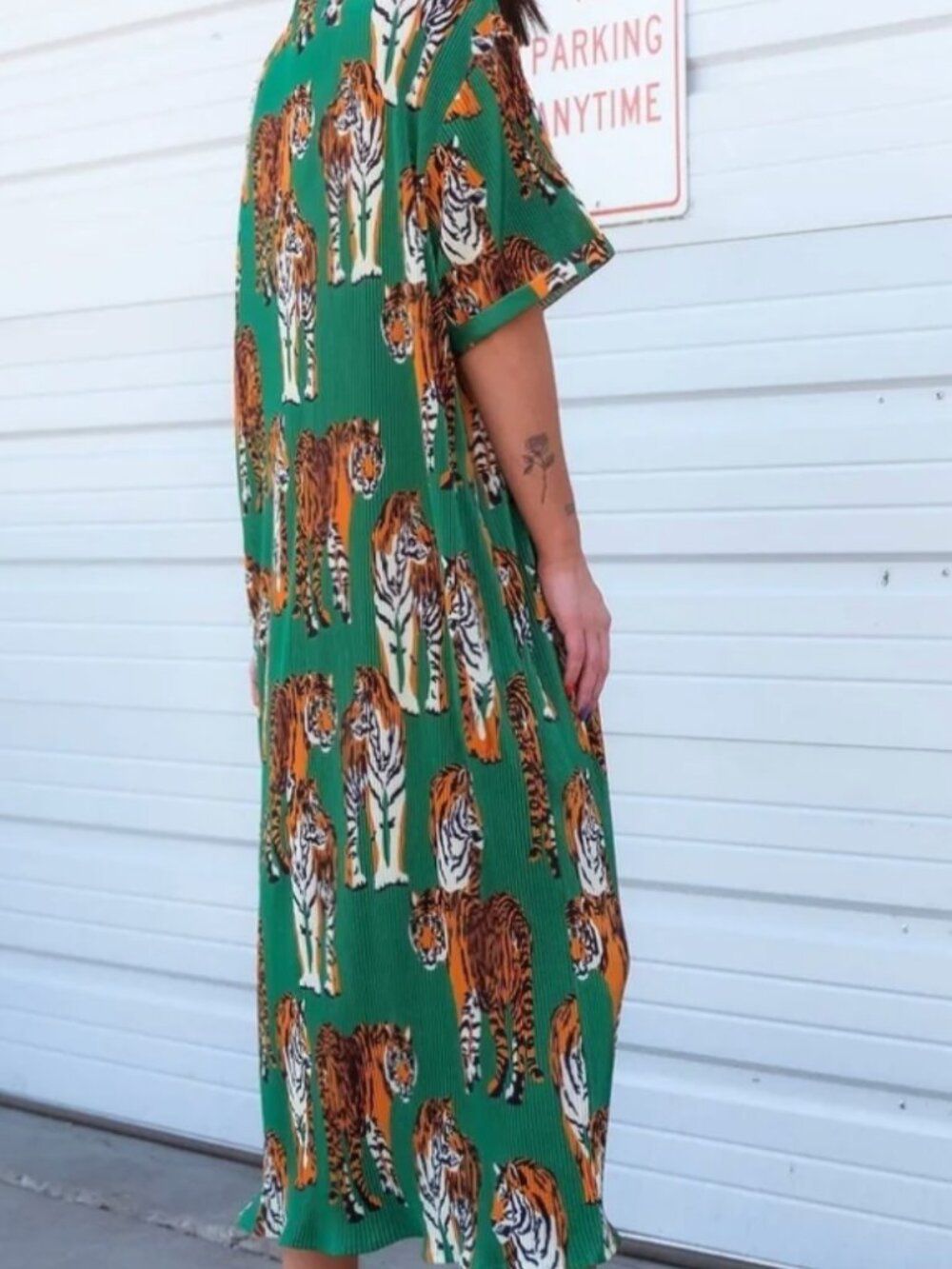 NWT DRESSED IN LALA So Far So Good Oversized Dress - Picture 2 of 2